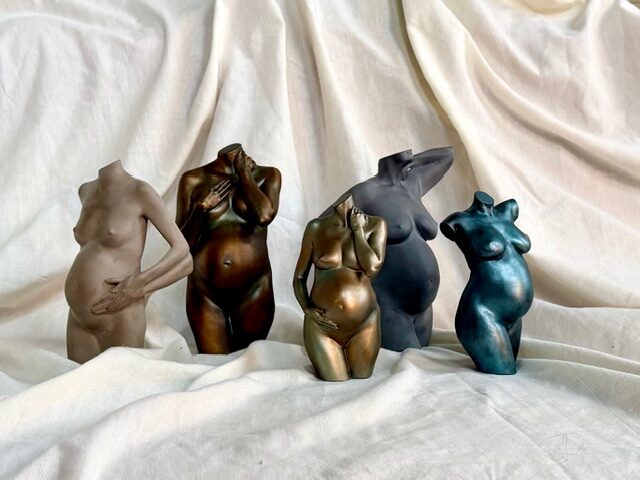 zwangerschapsbeeldjes in verschillende poses die je kunt kiezen - Bellyprint