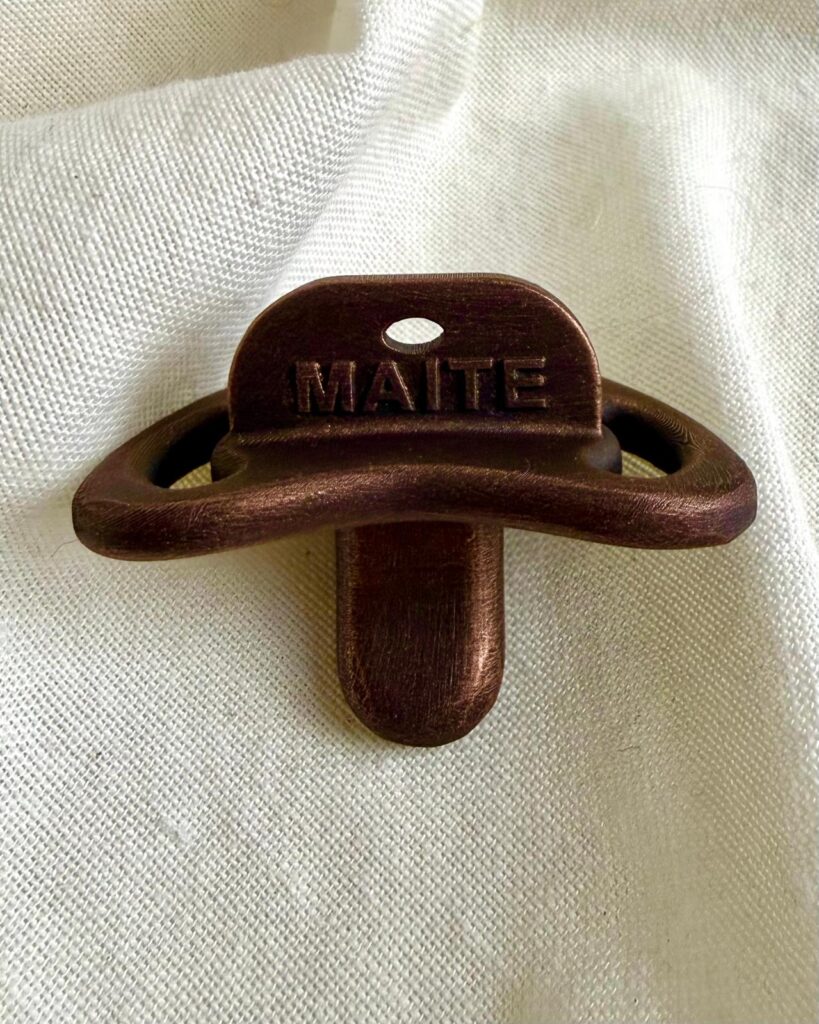 fopspeen met naam en geboortedatum