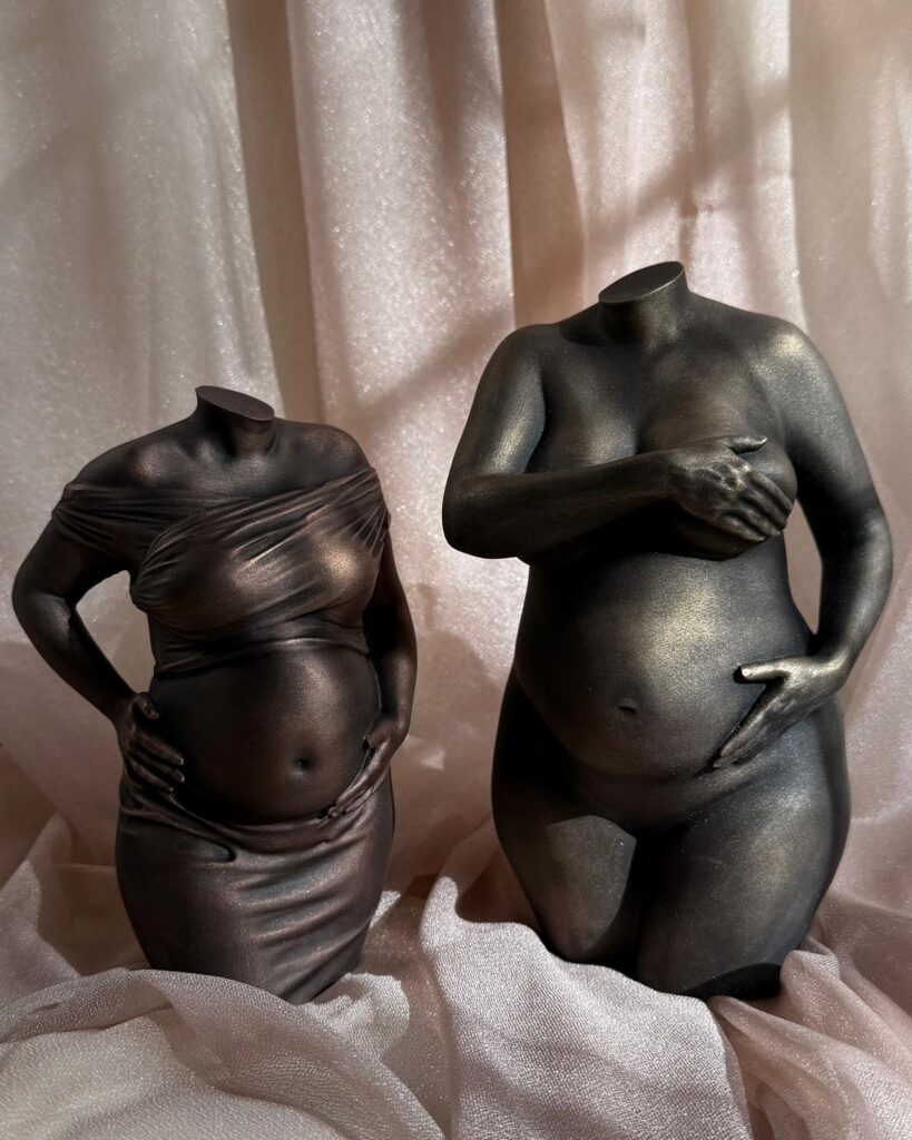 bronzen zwangerschapsbeeldje
